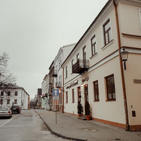 Rynek 6 Retro Pub & Hostel ラドム エクステリア 写真